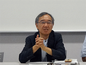 「上信越県境地域におけるワーク・ライフ・バランスの確立」での第1回研究会の様子2.gif