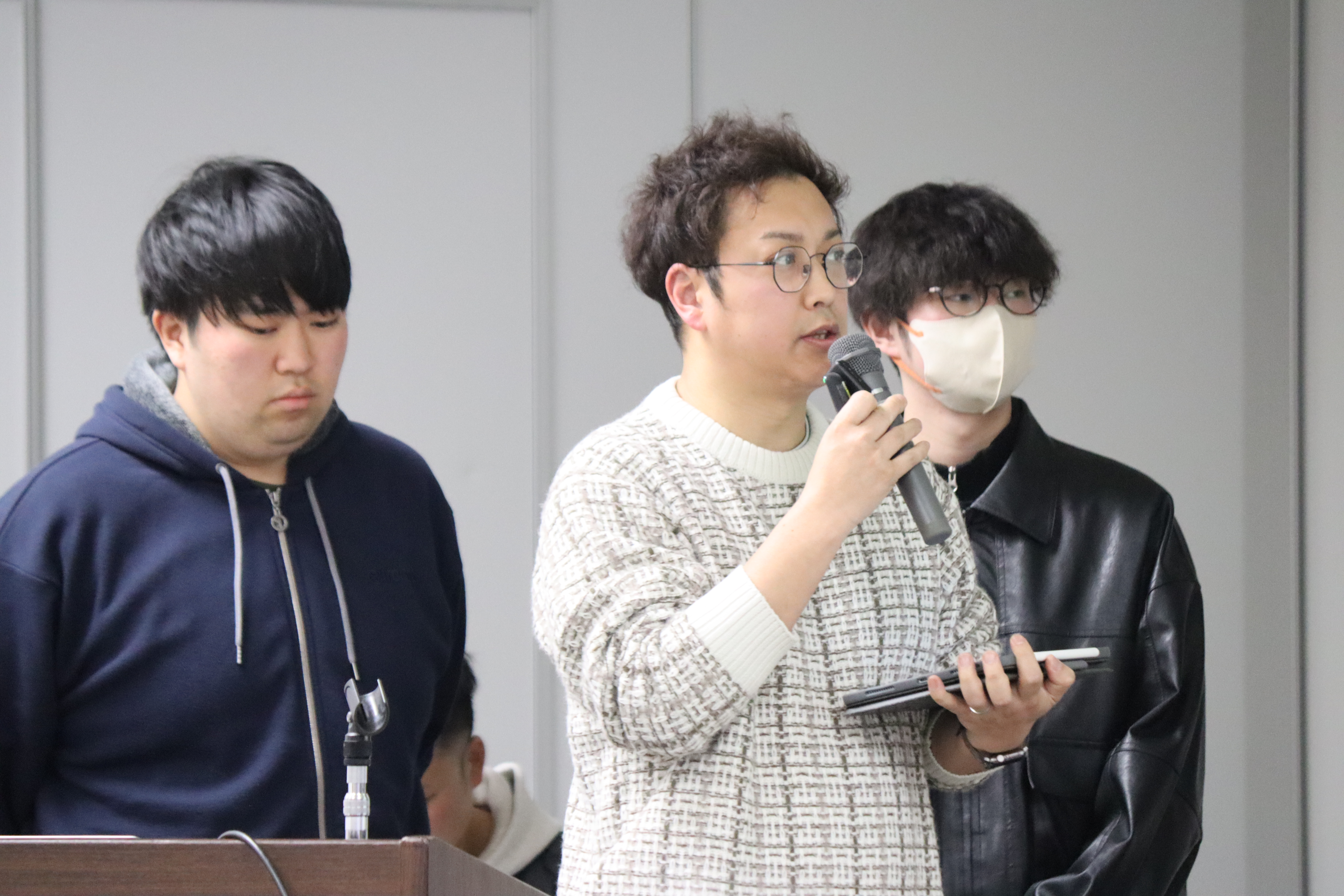 発表会でプランを発表する様子.JPG
